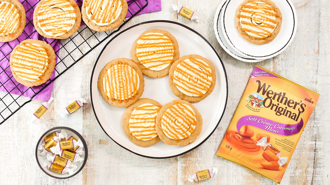 Biscuits sal&eacute;s au g&acirc;teau au fromage et au caramel