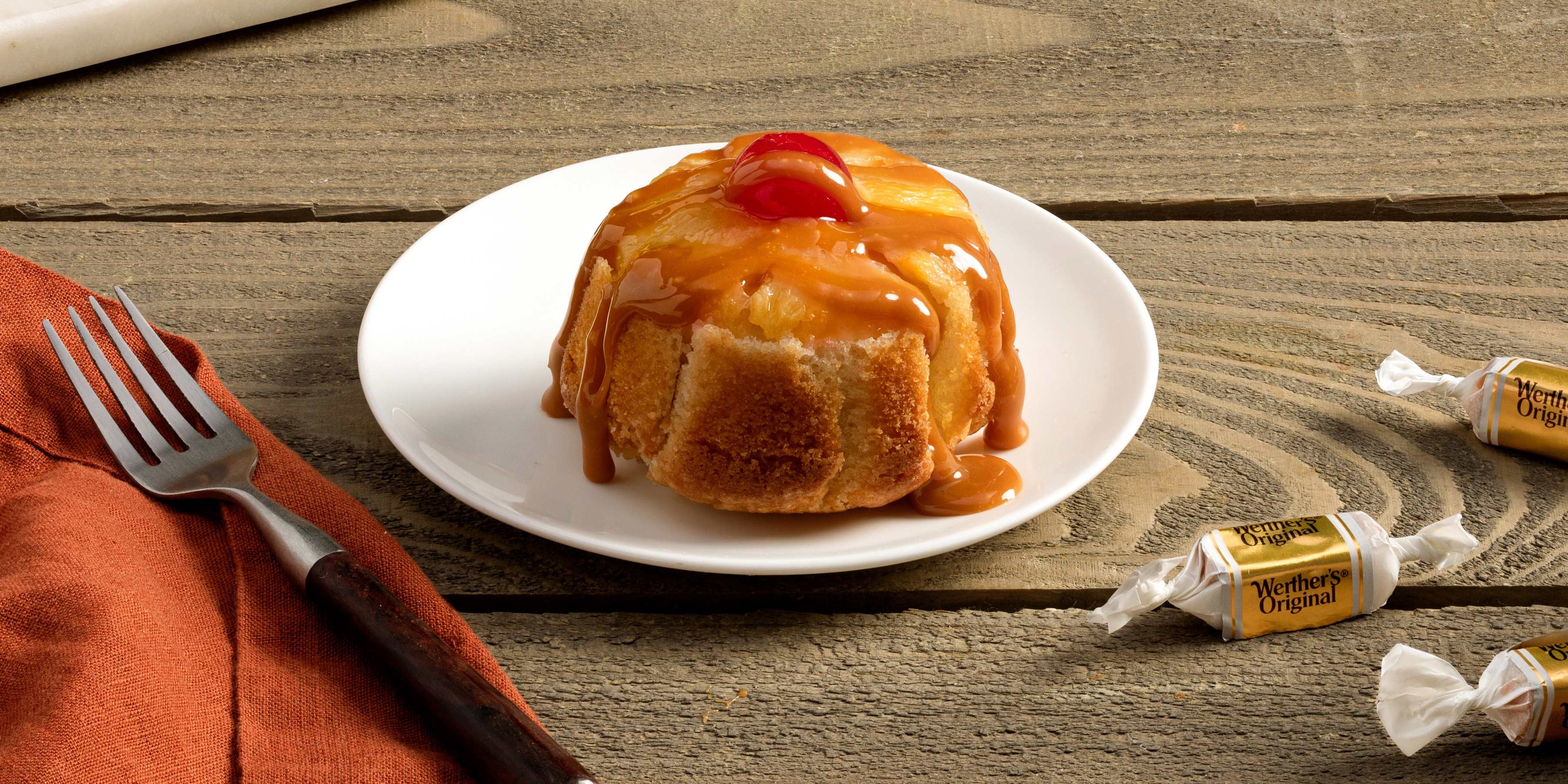 Petits g&acirc;teaux renvers&eacute;s au caramel et aux ananas